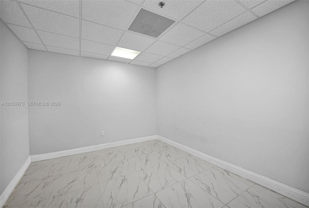 12550 Biscayne Blvd, Unit 702, North Miami, FL 33181 Photo