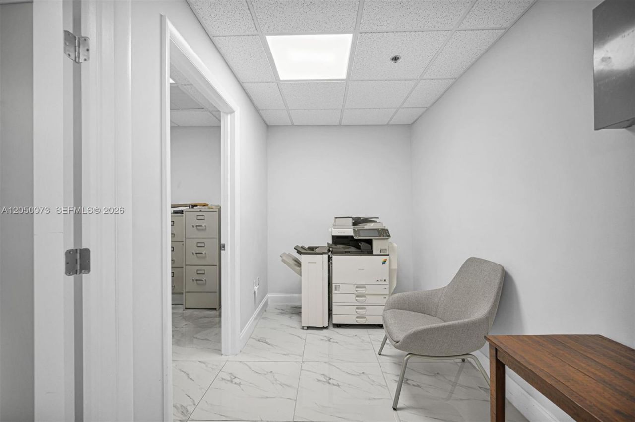 12550 Biscayne Blvd, Unit 702, North Miami, FL 33181 Photo