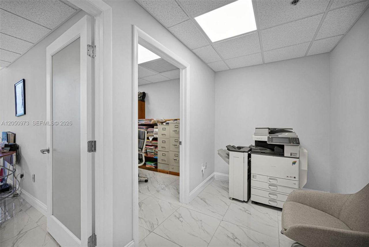 12550 Biscayne Blvd, Unit 702, North Miami, FL 33181 Photo