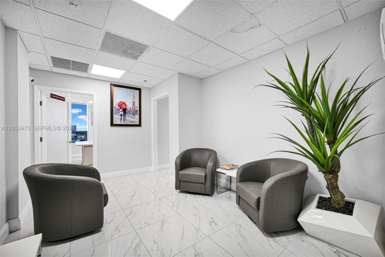 12550 Biscayne Blvd, Unit 702, North Miami, FL 33181 Photo