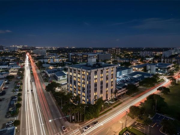 12550 Biscayne Blvd , Unit 702, North Miami, FL 33181