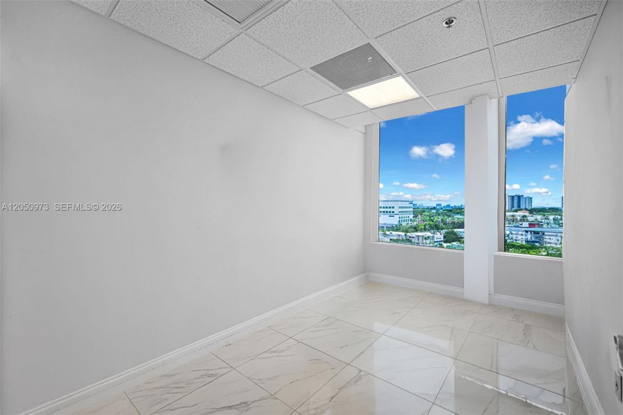 12550 Biscayne Blvd, Unit 702, North Miami, FL 33181 Photo