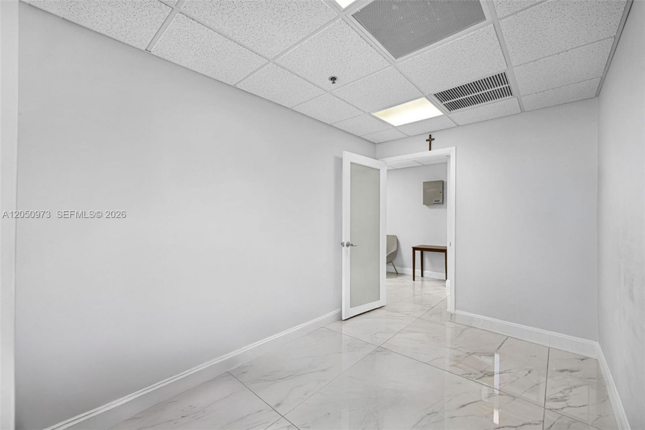 12550 Biscayne Blvd, Unit 702, North Miami, FL 33181 Photo