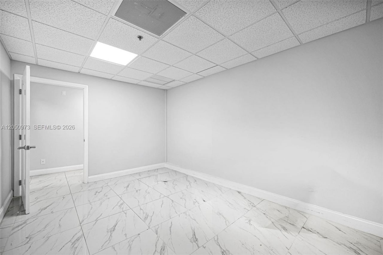 12550 Biscayne Blvd, Unit 702, North Miami, FL 33181 Photo