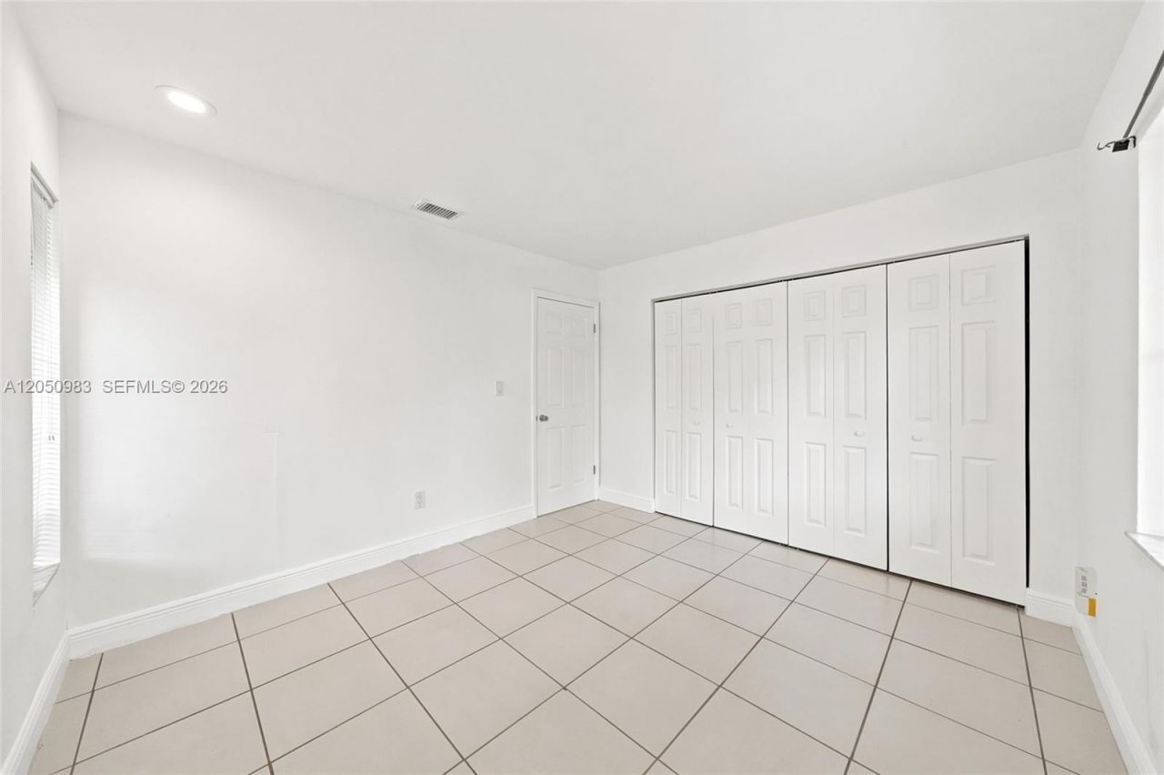 12446 SW 115th Ter, Miami, FL 33186 Photo