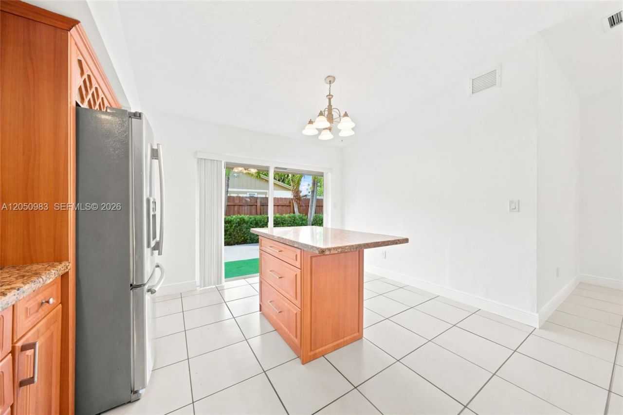 12446 SW 115th Ter, Miami, FL 33186 Photo