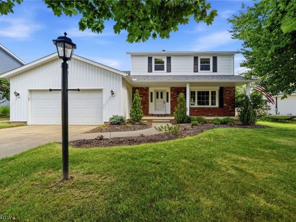 13176 Whitney Road , Strongsville, OH 44136
