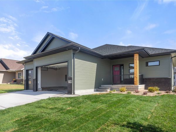 1388 Cardinal Drive , Fairfax, IA 52228