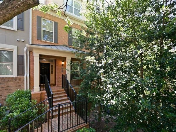841 Perimeter Walk , Atlanta, GA 30338