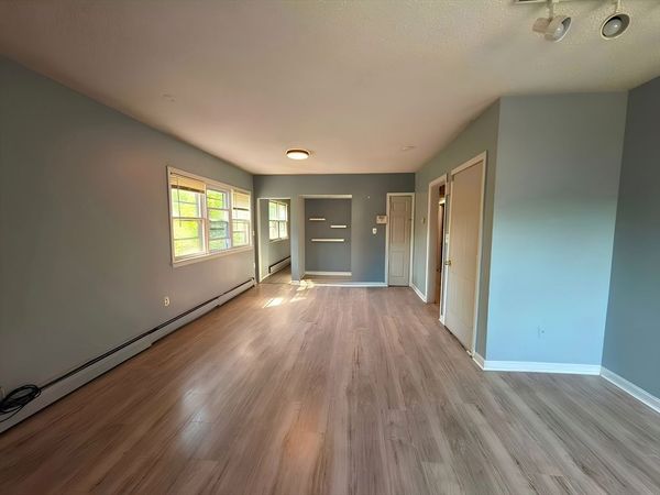 164-166 Woodlawn St, Unit 3, Springfield, MA 01108