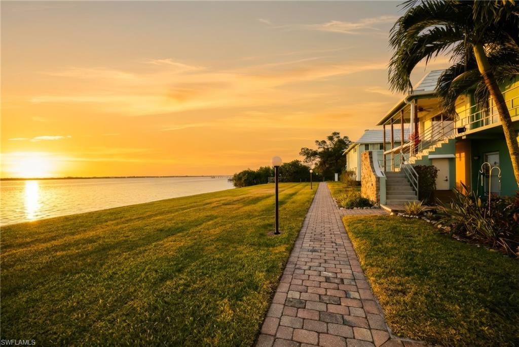 3225 E Riverside Dr , Unit 31C, Fort Myers, FL 33916 Photo