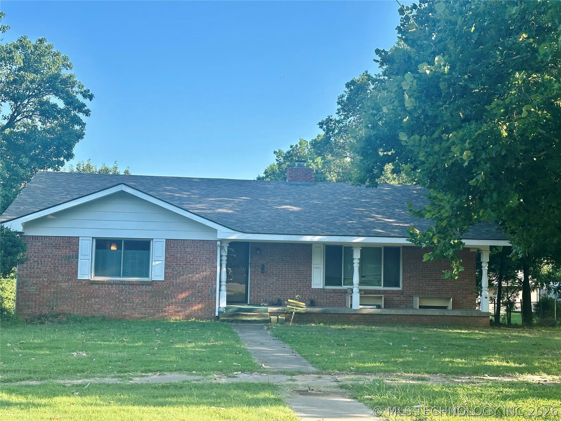 215 E Wynnewood, Sulphur, OK 73098 Main Photo