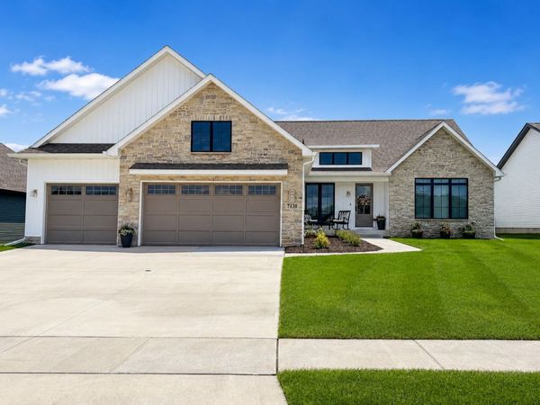 Bettendorf, IA 52722
