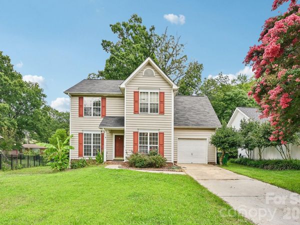 7329 Starvalley Drive , Charlotte, NC 28210