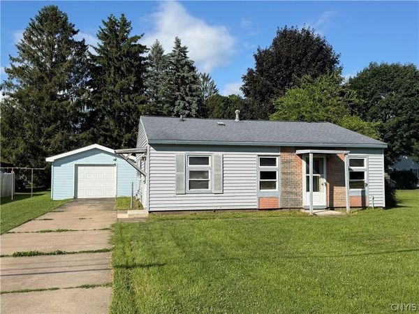 35 Bakeman Street , Fulton, NY 13069