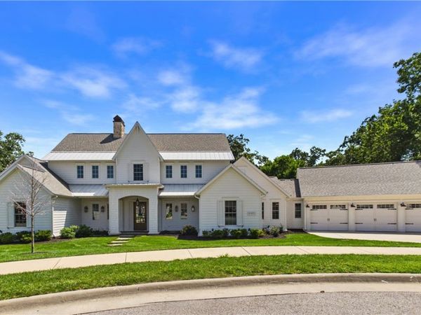 8401 W Kingbird Court , Bentonville, AR 72713