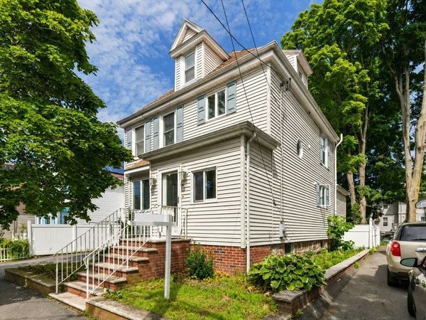 11 Jackson St, Saugus, MA 01906