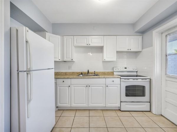 1070 S CLEARVIEW AVE , Unit 10, TAMPA, FL 33629