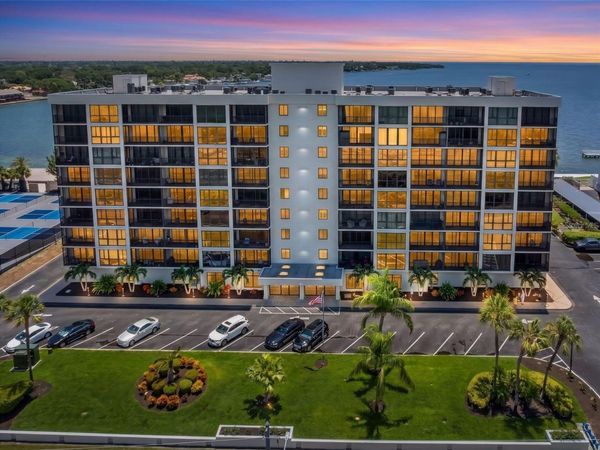 7100 SUNSHINE SKYWAY LANE S, Unit 704, ST PETERSBURG, FL 33711