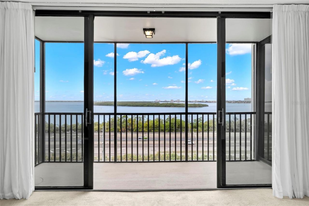 7100 Sunshine Skyway Lane S, Unit 704, Saint Petersburg, FL 33711 Photo