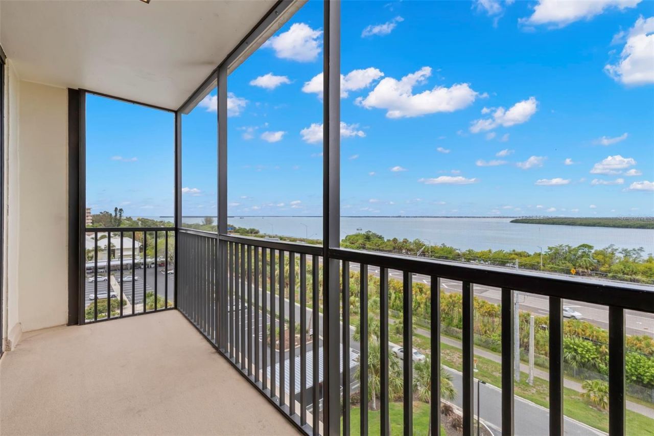 7100 Sunshine Skyway Lane S, Unit 704, Saint Petersburg, FL 33711 Photo