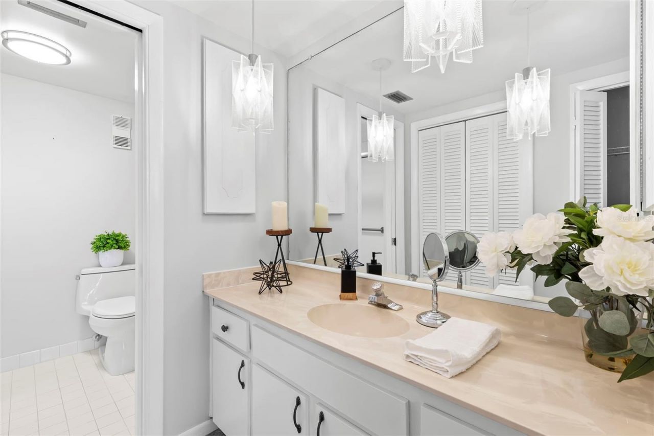 7100 Sunshine Skyway Lane S, Unit 704, Saint Petersburg, FL 33711 Photo