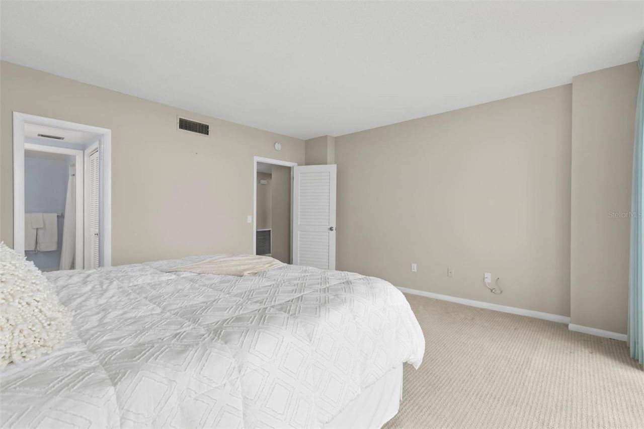 7100 Sunshine Skyway Lane S, Unit 704, Saint Petersburg, FL 33711 Photo