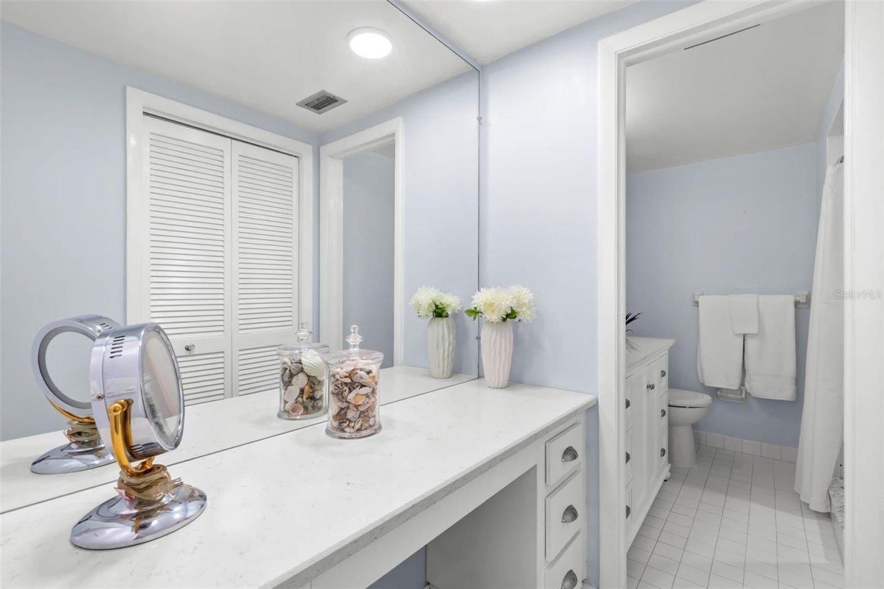 7100 Sunshine Skyway Lane S, Unit 704, Saint Petersburg, FL 33711 Photo