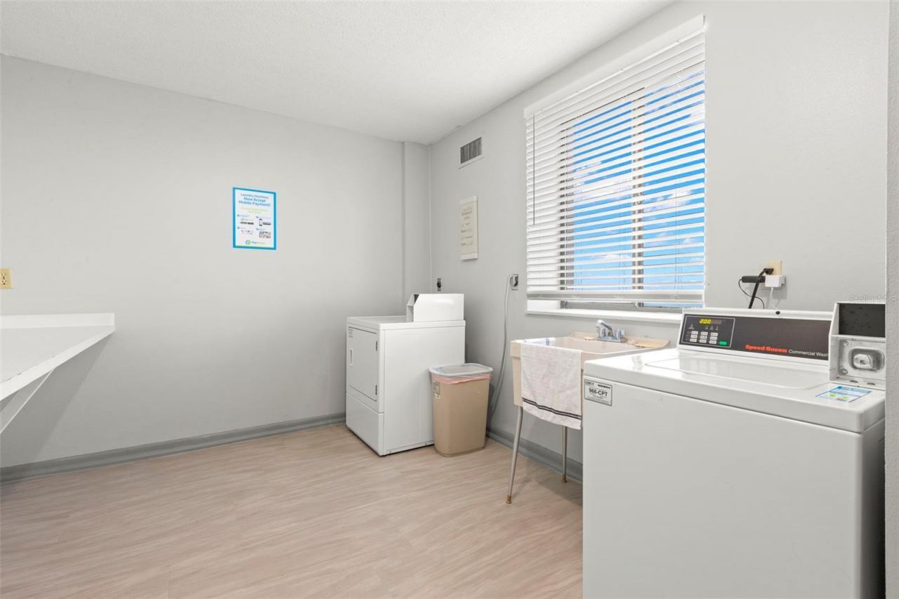 7100 Sunshine Skyway Lane S, Unit 704, Saint Petersburg, FL 33711 Photo