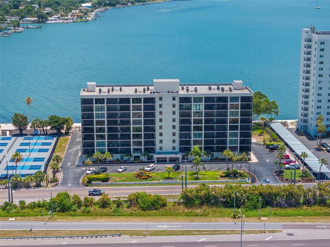 7100 Sunshine Skyway Lane S, Unit 704, Saint Petersburg, FL 33711 Photo