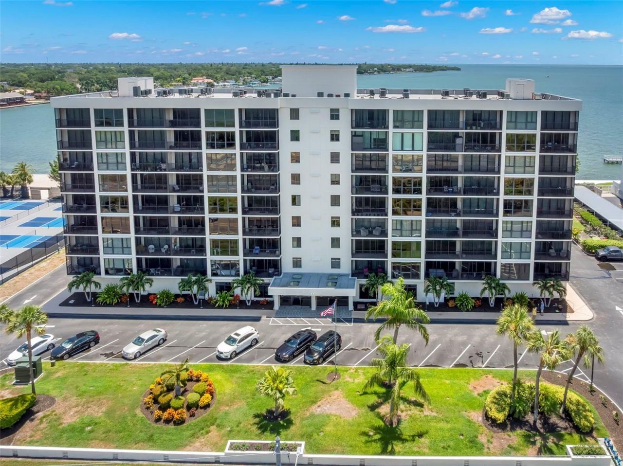 7100 Sunshine Skyway Lane S, Unit 704, Saint Petersburg, FL 33711 Photo