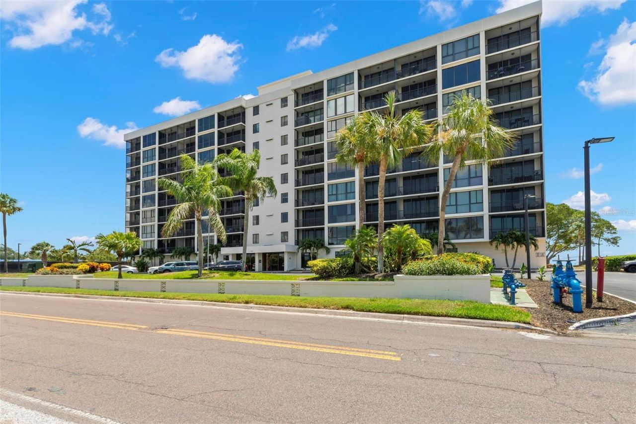 7100 Sunshine Skyway Lane S, Unit 704, Saint Petersburg, FL 33711 Photo