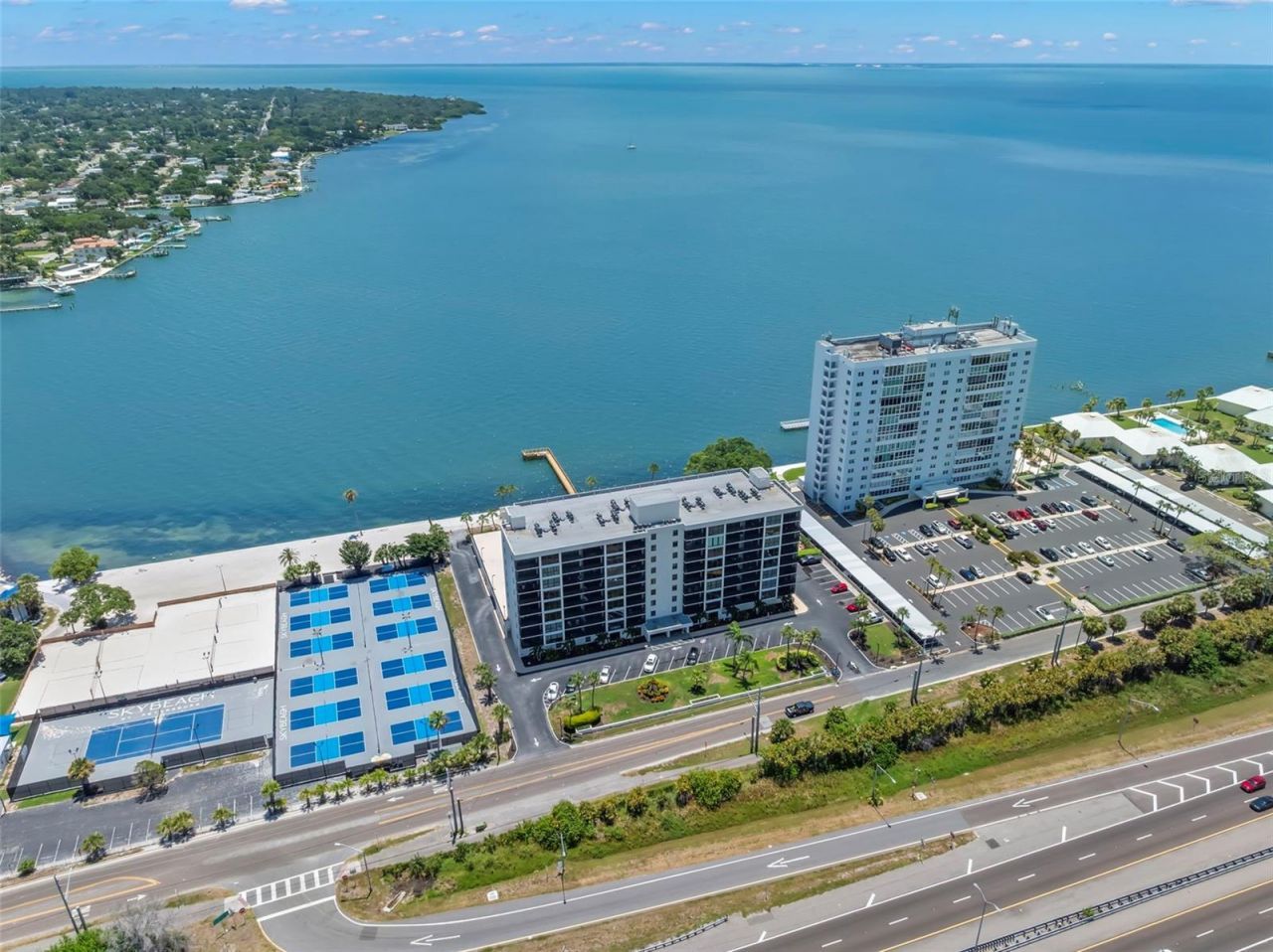 7100 Sunshine Skyway Lane S, Unit 704, Saint Petersburg, FL 33711 Photo