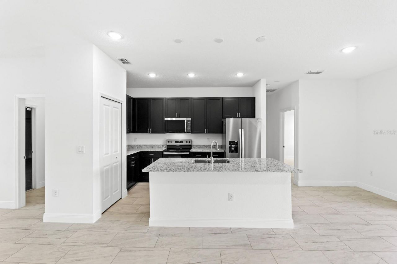 2744 W Redgate Drive , Dunnellon, FL 34433 Photo