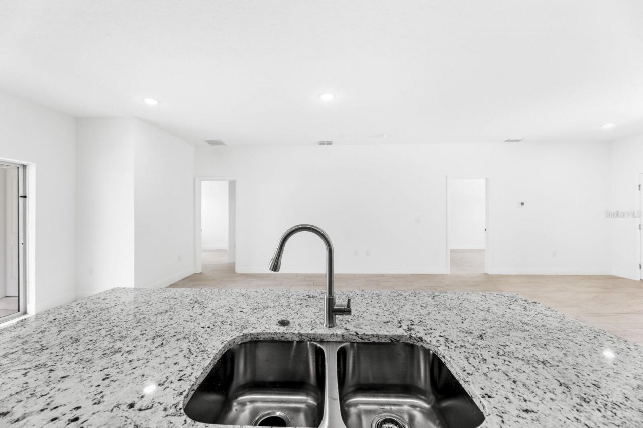 2744 W Redgate Drive , Dunnellon, FL 34433 Photo