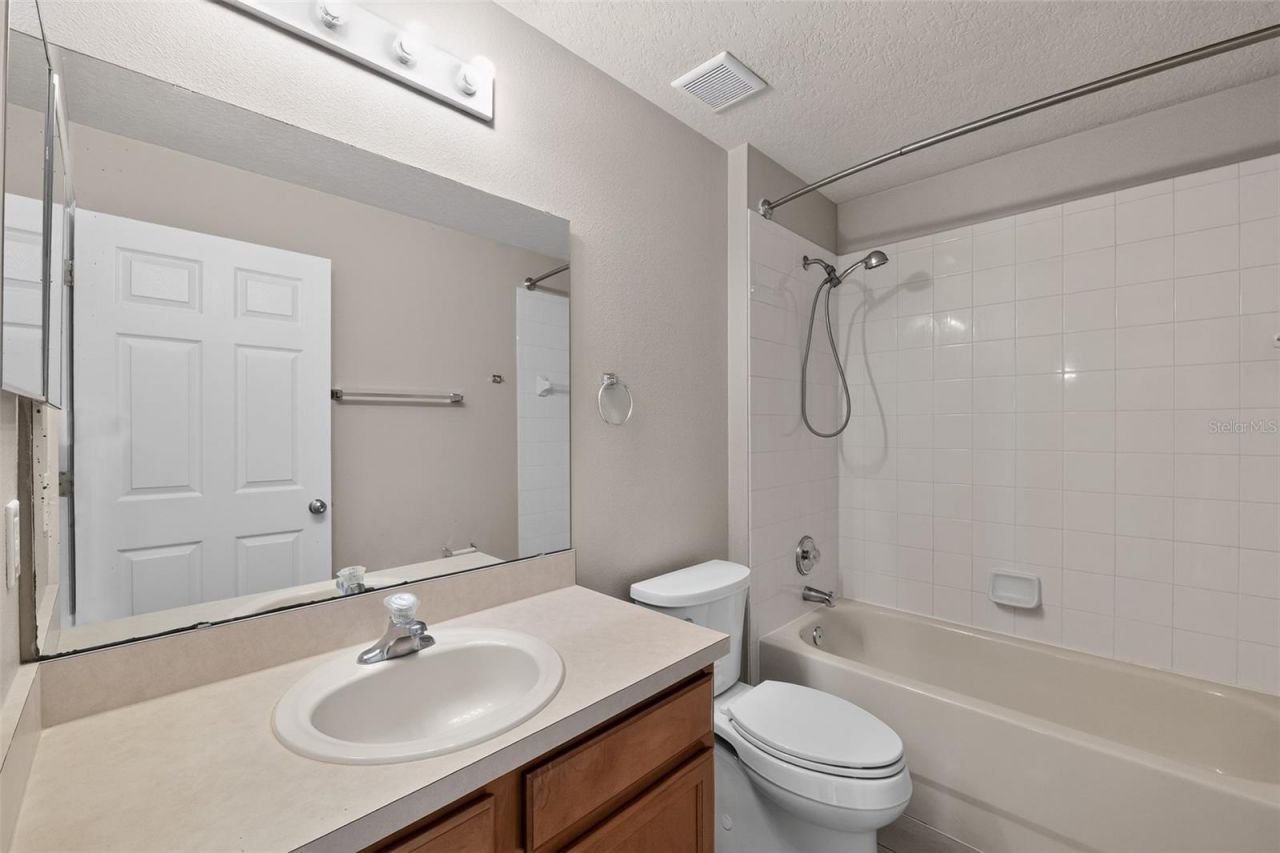 4027 Longworth Loop , Kissimmee, FL 34744 Photo
