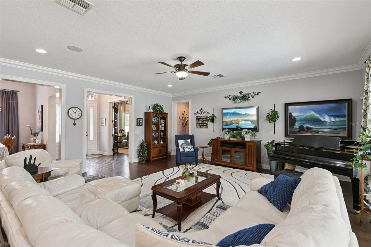 4017 Isle Vista Avenue , Orlando, FL 32812 Photo
