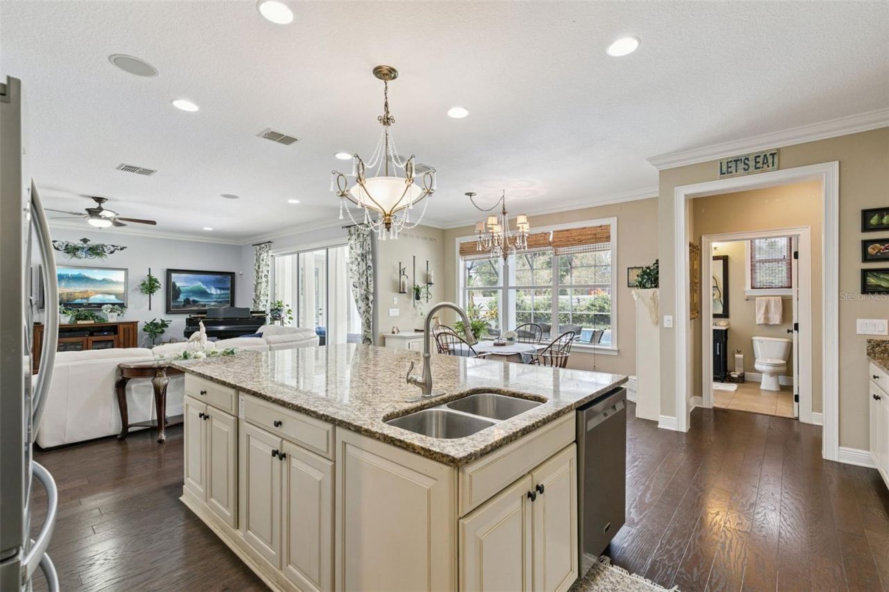 4017 Isle Vista Avenue , Orlando, FL 32812 Photo