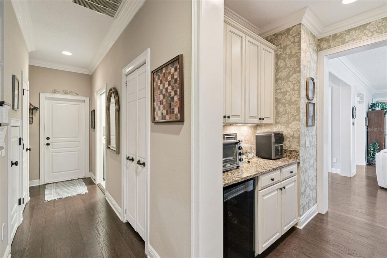 4017 Isle Vista Avenue , Orlando, FL 32812 Photo