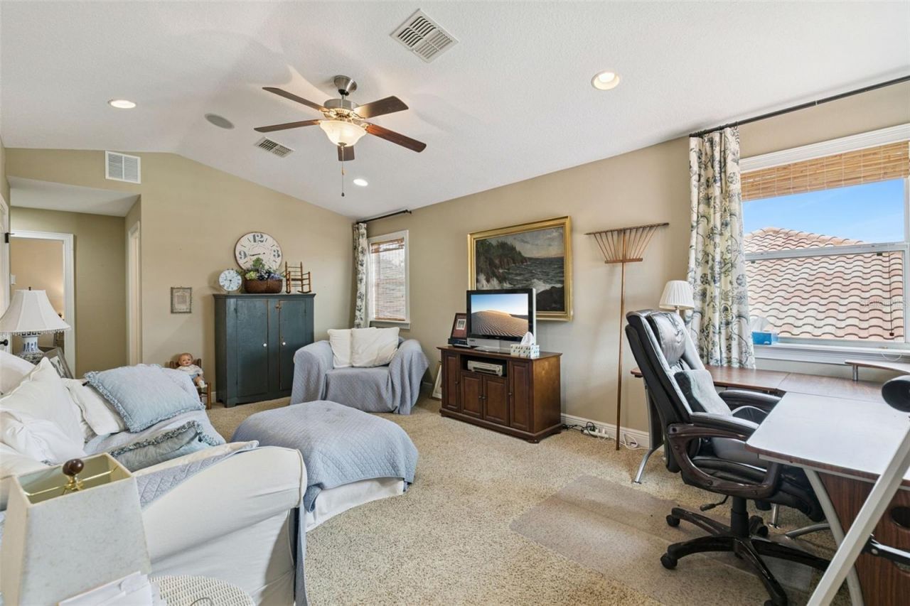 4017 Isle Vista Avenue , Orlando, FL 32812 Photo