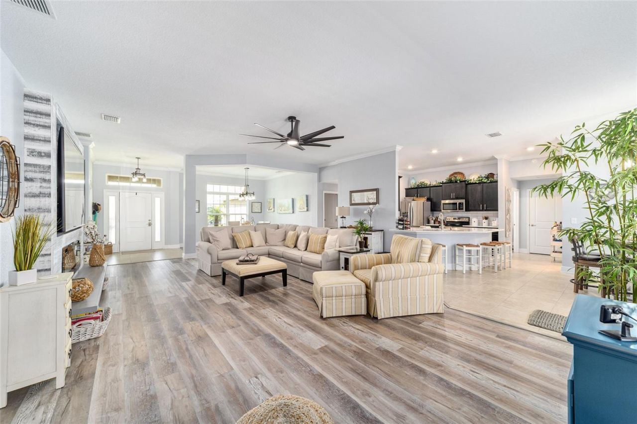 6943 SE 11th Place , Ocala, FL 34472 Photo