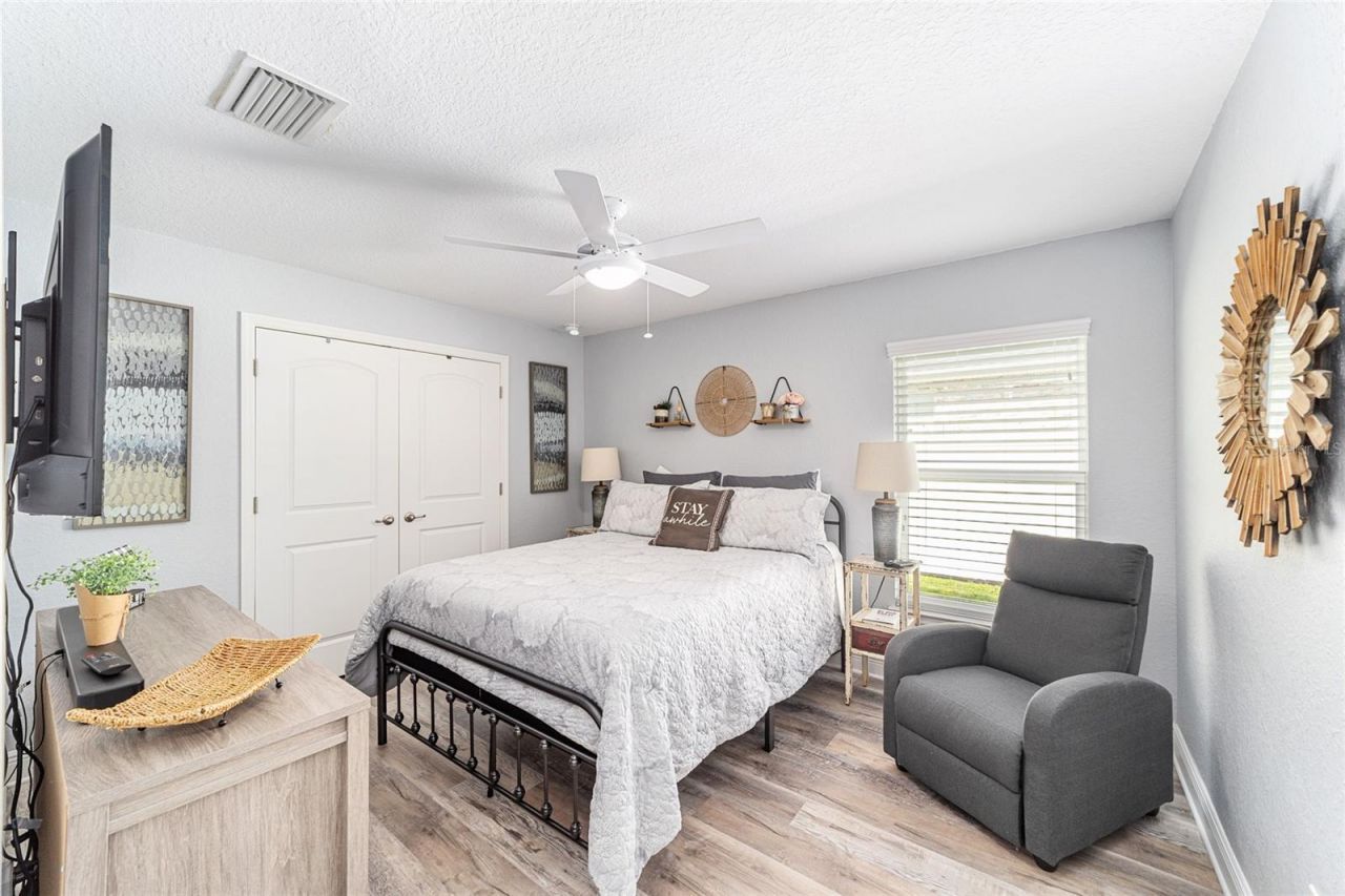 6943 SE 11th Place , Ocala, FL 34472 Photo