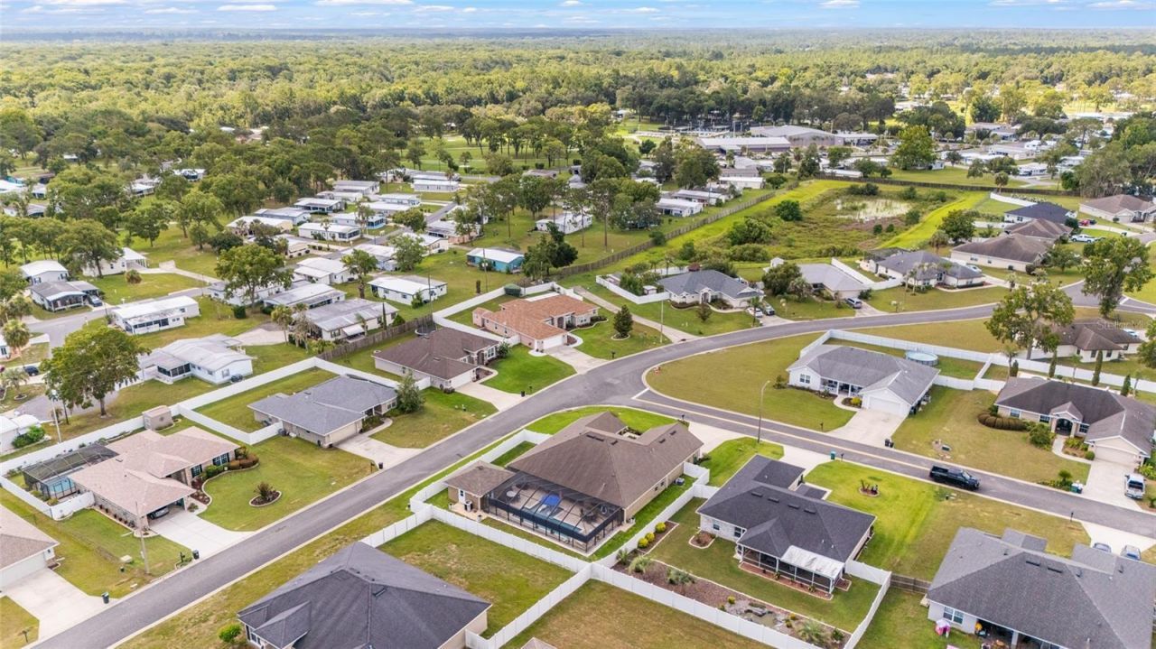 6943 SE 11th Place , Ocala, FL 34472 Photo