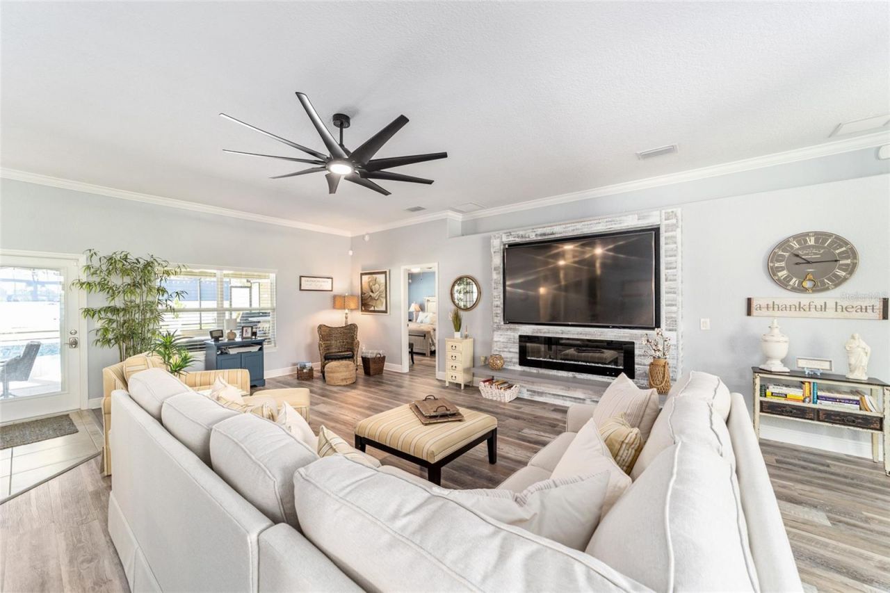 6943 SE 11th Place , Ocala, FL 34472 Photo