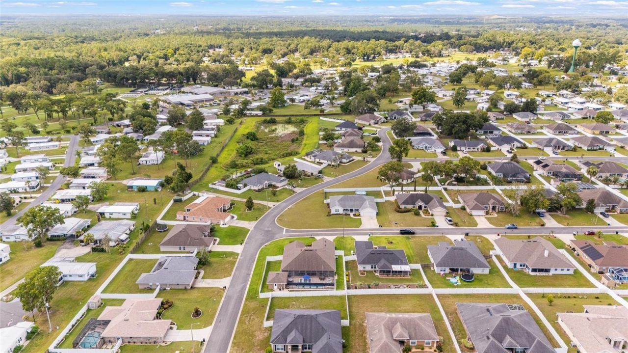 6943 SE 11th Place , Ocala, FL 34472 Photo