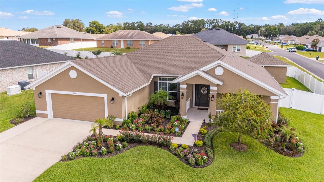 6943 SE 11th Place , Ocala, FL 34472 Photo