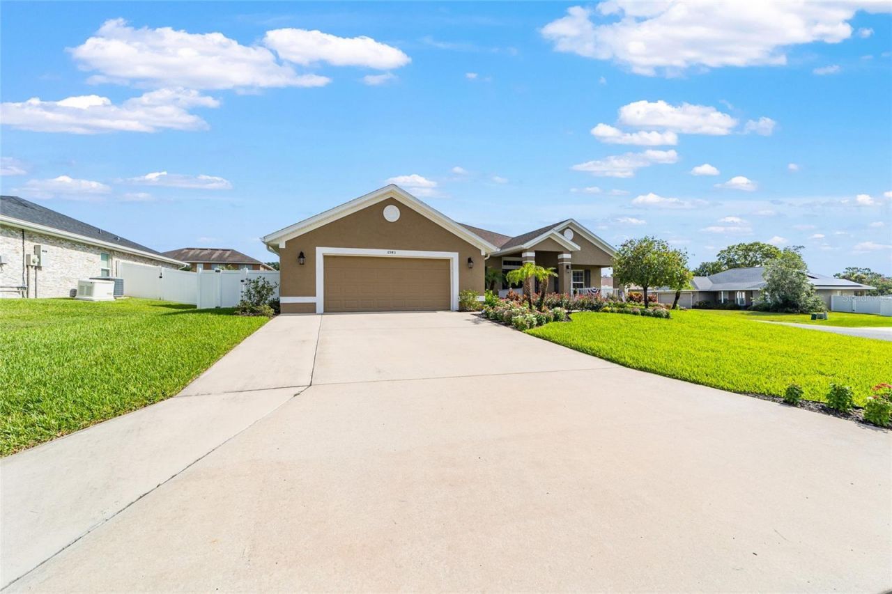6943 SE 11th Place , Ocala, FL 34472 Photo