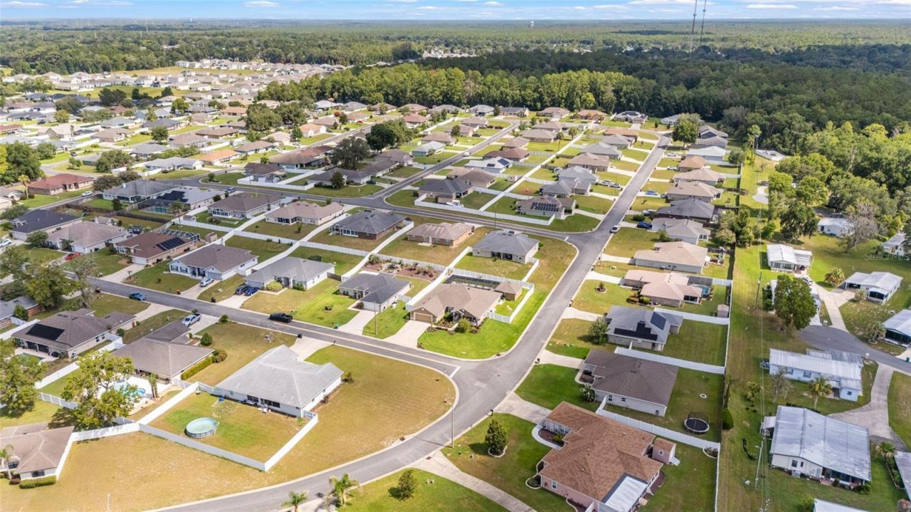 6943 SE 11th Place , Ocala, FL 34472 Photo