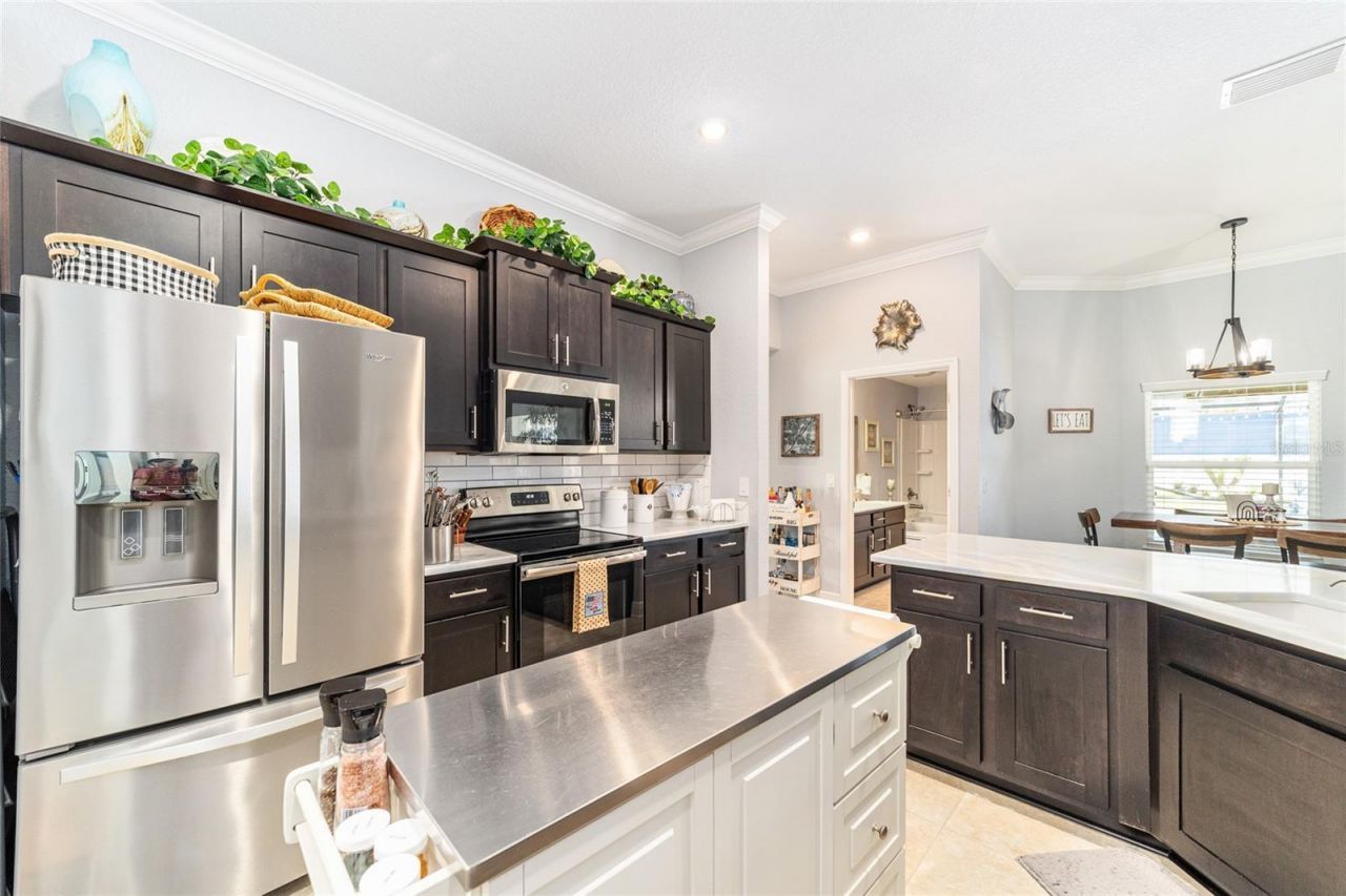 6943 SE 11th Place , Ocala, FL 34472 Photo
