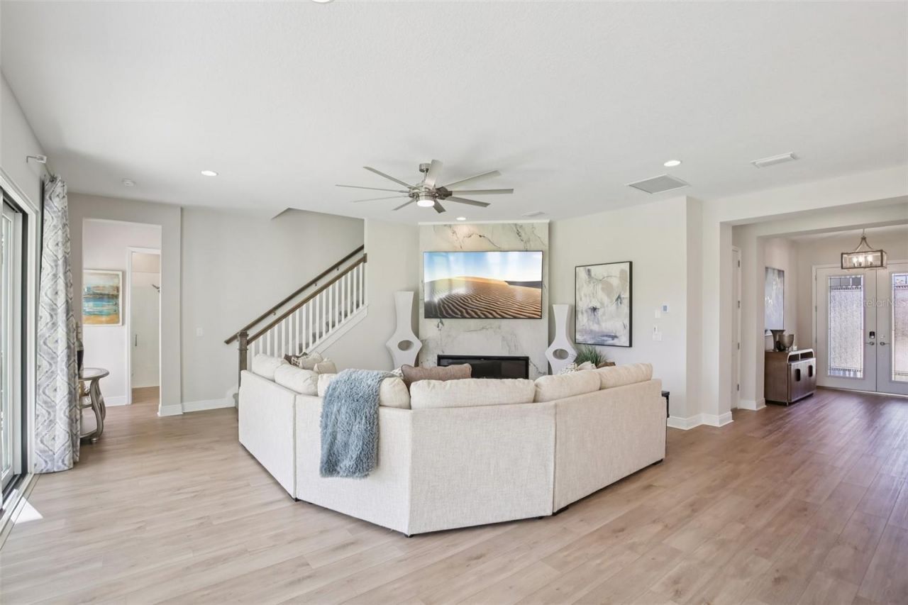 14930 Rider Pass Drive , Lithia, FL 33547 Photo